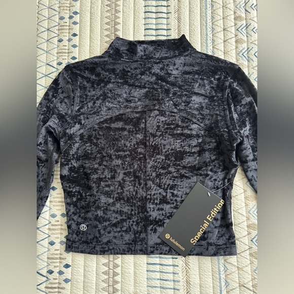 ✨SPECIAL EDITION✨Lululemon All Aligned Mock Neck Long Sleeve *Crushed Velvet BLK - Picture 5 of 7